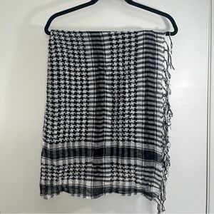 Eighty Eight Black and White Herringbone Checkered Scarf with Fringe